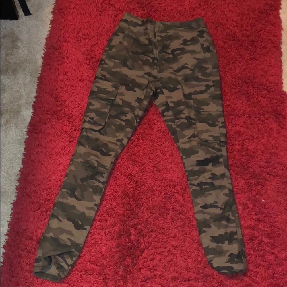 H&M camo cargo pants